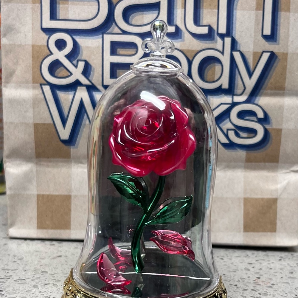Bath & Body Works Disney Belle Beauty & the Beast Wallflower plug w/ light NEW